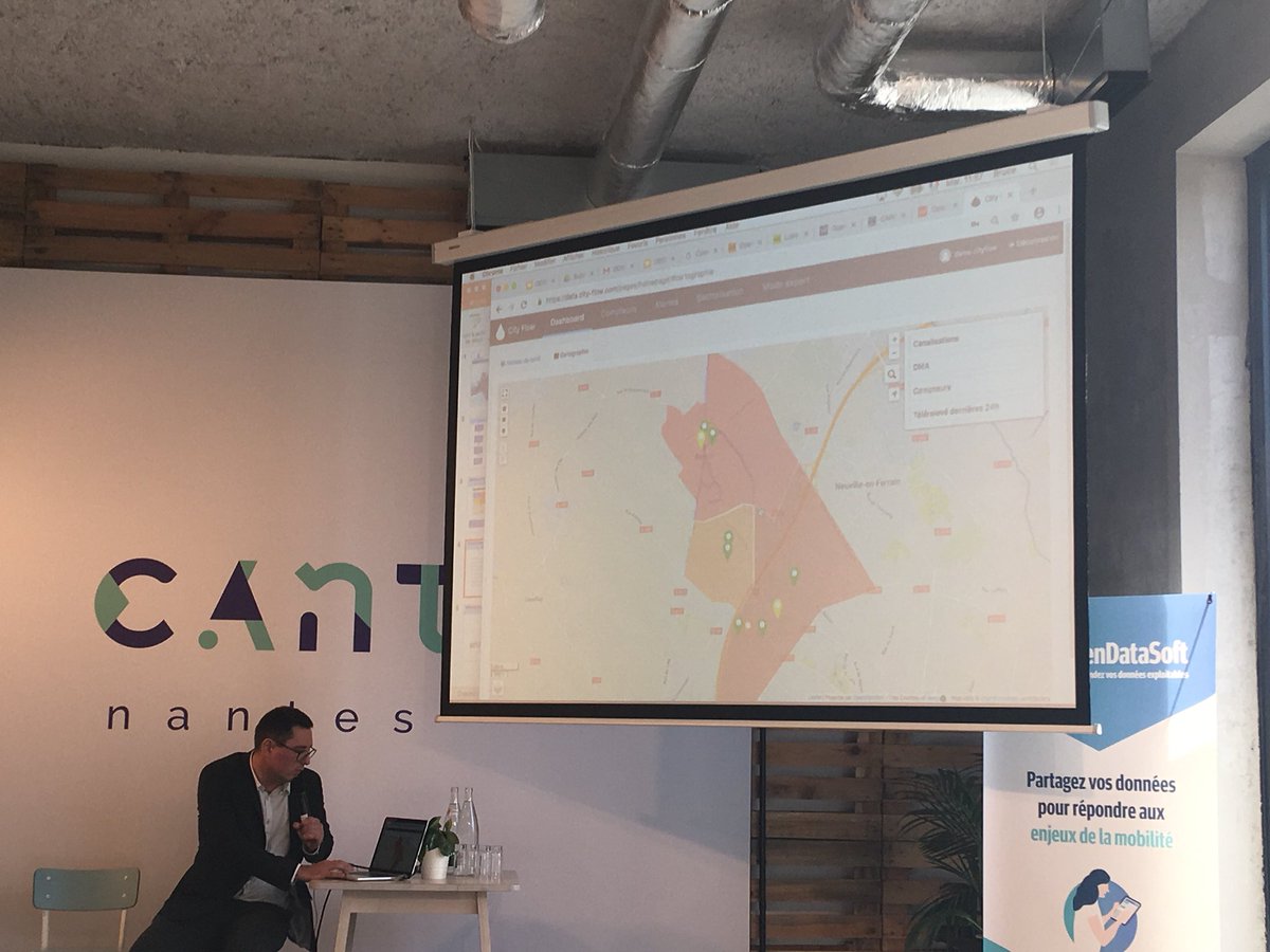 huwise_fr's tweet image. #CityFlow combine les points forts de @SmarteoWater (des algorithmes pour décoder et enrichir les #data récoltées depuis les capteurs d’eau) et ceux d’#OpenDataSoft (croisement de données, agrégation de #dataviz) #ODiScussions #SmartCity