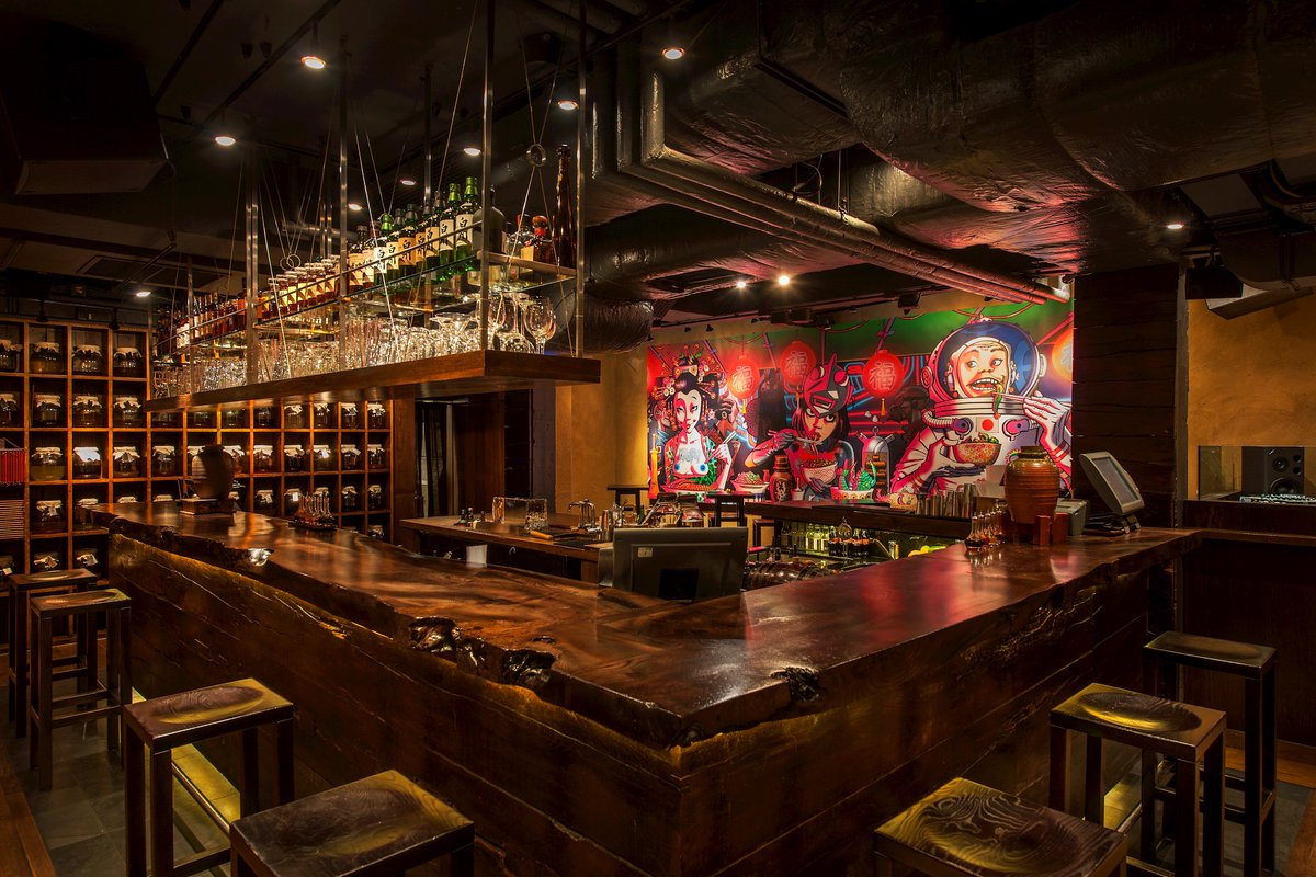 CocktailWeekLDN's tweet photo. Come and drink modern Japanese cocktail creations in the sexy, subterranean @shochu_LDN @ROKAcharlottest this #LondonCocktailWeek.
https://t.co/fn8fhZ4WdK
#DrinkUpLDN #DrinkUp #LCW18 #LCWROKA https://t.co/USsPRWepr8