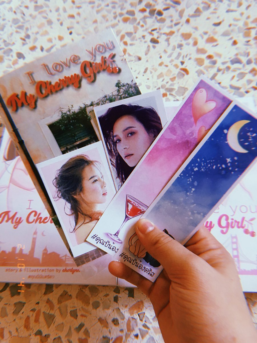 bibbleyup's tweet photo. งื้ออออ♥️ได้เล่มแล้วนะคะ น่ารักแบบน่ารักมาก มากกกกก💗 ชอบมากๆเลยค้าบบบ @j_cherlynn ภาพข้างในก็ดีมากจริงๆค่ะ แงงจะรักษาอย่างดีเลยยย ><“”
#คุณบีน้องคริส #drowningbc 💗 https://t.co/vusO0fbt6B