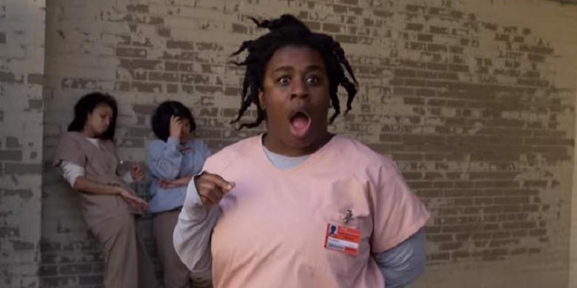TVLoversItalia's tweet photo. La settima stagione di #OITNB dovrà rispondere a molti interrogativi e trovare l'epilogo a tutte quelle vicende rimaste in sospeso dopo l'incredibile finale della sesta stagione. Quali sono le vostre speranze maggiori per la S7? #oitnb6
https://t.co/R8Aea0QP5D https://t.co/u4UF94dbDs