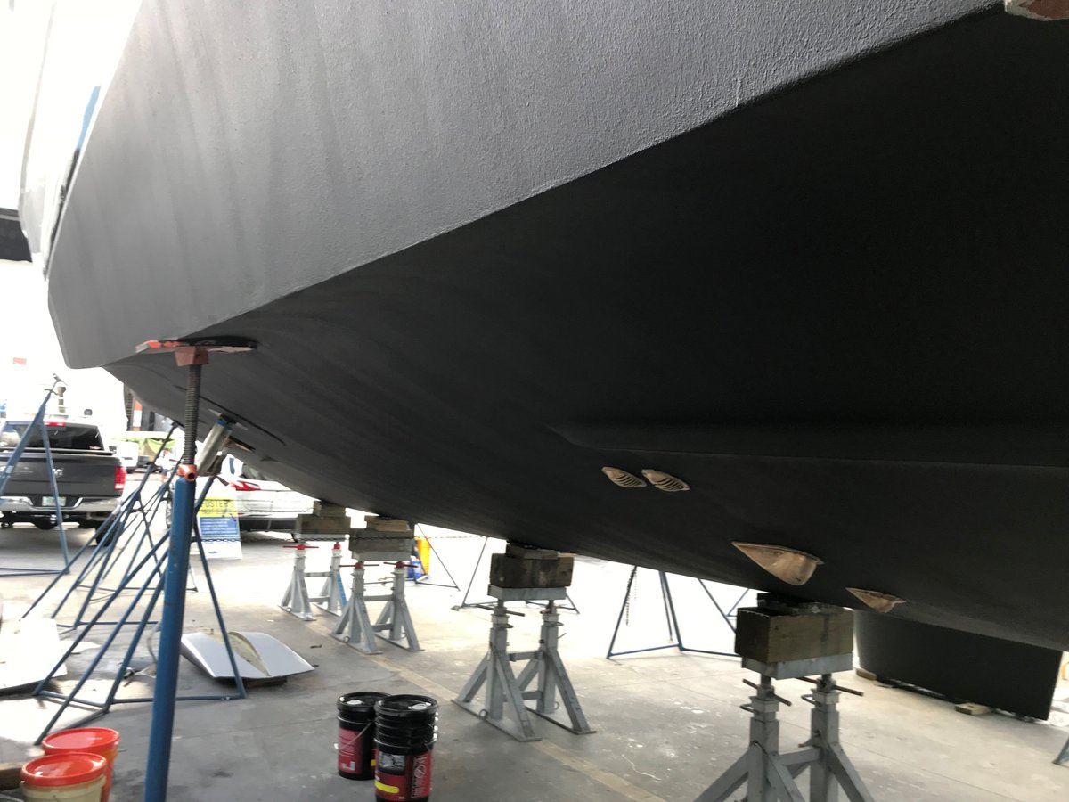 SeaHawkEurope's tweet photo. Projects: @FostersYacht Services finish the 92’ #Princess Motor #Yacht "Lady Cape" on the hard @lmcboatyard #Florida #USA. The team applied a @seahawkpaints system: 2 coats AF-33 and 2.5 coats Biocop-TF dual-biocide coating. Good job!

#Ablative @_PrincessYachts @lmcboatyard https://t.co/FqNtkIXdOD