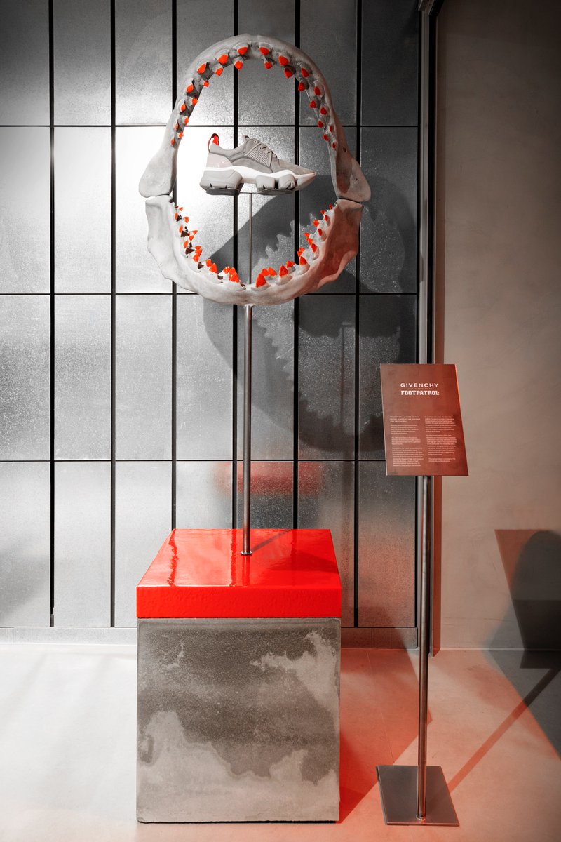 ShapeDesign_'s tweet image. Check out our latest work for @Footpatrol_ldn and Givenchy through the ace design team at Hotel Creative 🦈 #GivenchyJaw #footpatrol #retailstorewindows #retailfocus #shapedesignbuild