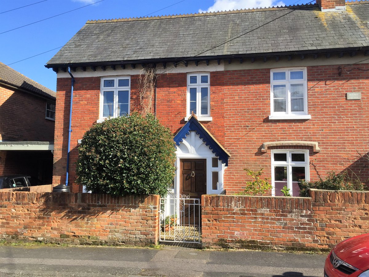 Martin&Co New Milton tweet media