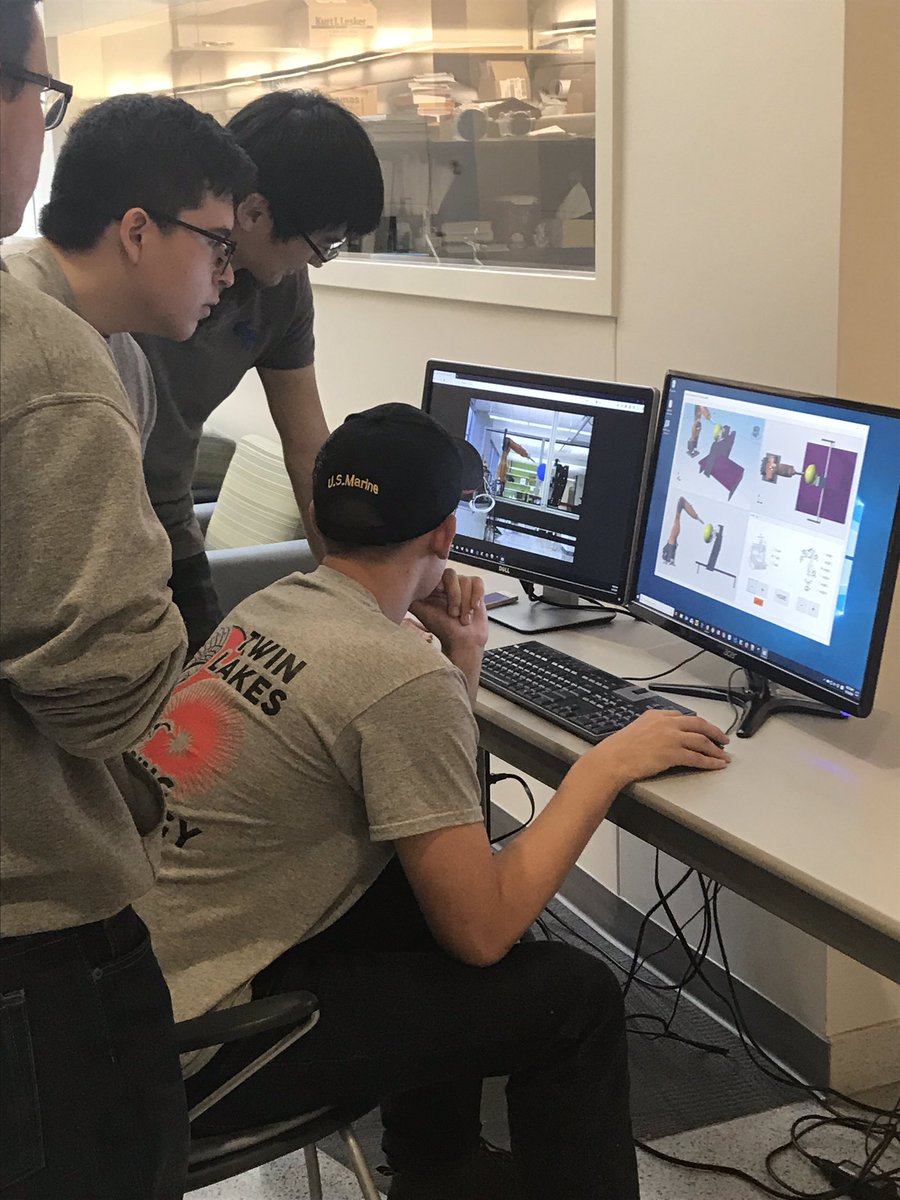 BNCPurdue's tweet photo. Lots of fun at the Birck Nanotechnology Center today with Greater Lafayette Manufacturing Week #mfgweek2018 https://t.co/eex8dCCHv6