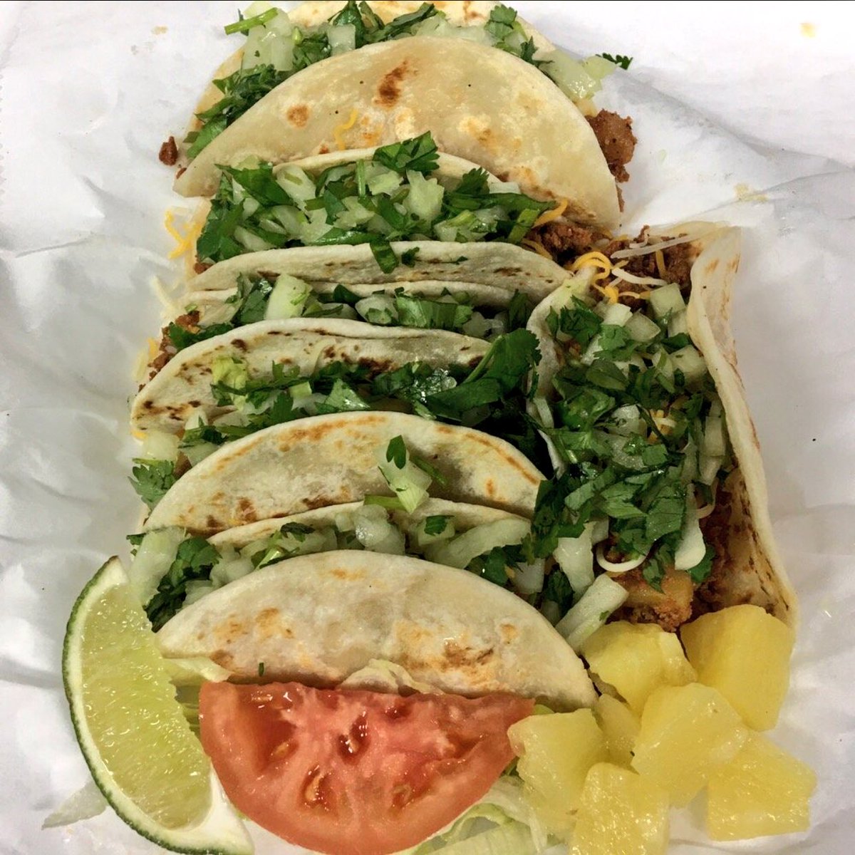DentonFood's tweet photo. Big Knife Tacos 
208 N. Austin St
Denton, Tx 76201 https://t.co/g2GQUyDs51