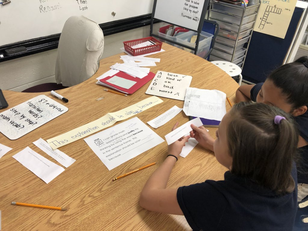 Kt63357's tweet photo. 4th graders practice giving grades to math explanations about solving addition equations to help them with their writing ππ»ππ»#productivepartners @TylerHeights #LanguageLearning https://t.co/rnUGUzb2lM