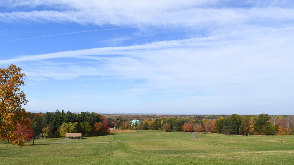 VisitBuffalo_'s tweet photo. How to Find Fall Colors in Western New York. #TravelBUF #FallBUF https://t.co/QN3GnPdBZS https://t.co/jDhTaUDrnL