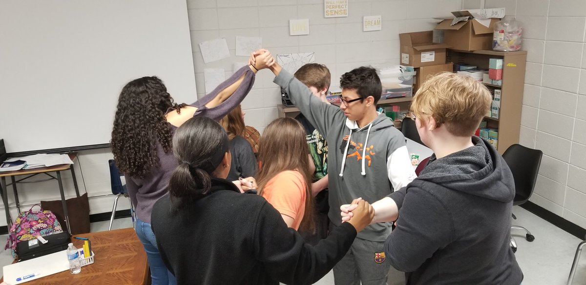 BSHSmath's tweet photo. Team building during 3rd hr #BSHSGEOMETRY today, because being able to work cooperatively is a life long skill. https://t.co/6vyQ4a3VVm