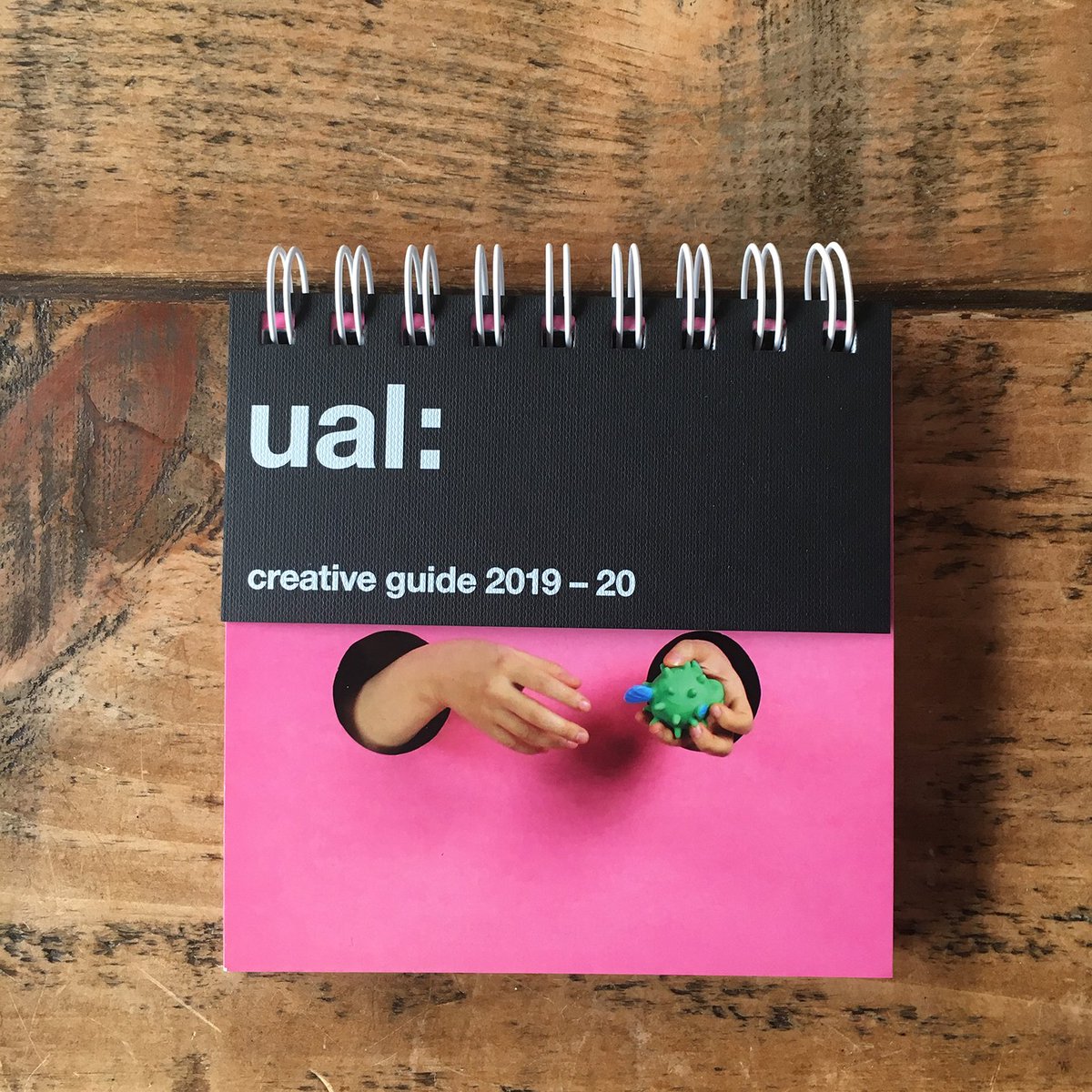 PureprintGroup's tweet image. We love this little creative guide for @UAL with @colorplanpapers Ebony Buckram Embossed cover and white wiro-bound #wirobinding #universities #education #colorplanpapers #universitymarketing
