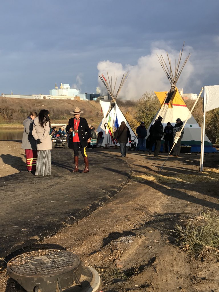 cityofsaskatoon's tweet photo. #BridgingtoTomorrow #yxe Chief Mistawasis Bridge Celebration. https://t.co/hYbBDc2HLA