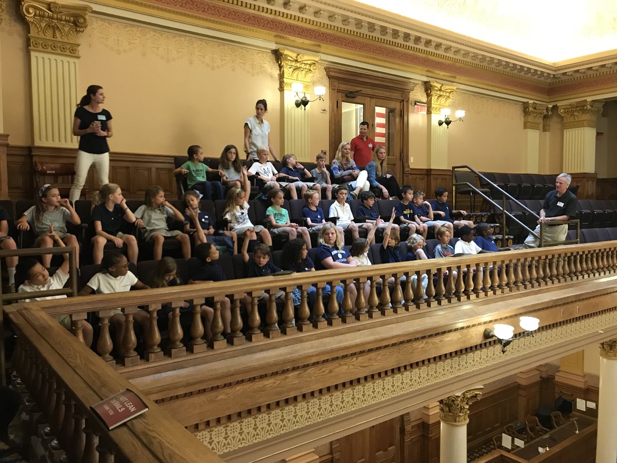 ashtonshirey's tweet photo. We’re proposing a bill, every kid gets strawberry ice cream and only strawberry. You have to do all your homework for two whole weeks to get it. Let’s take a vote in the senate! #MVPSchool #MVlower #MVG3 https://t.co/Bo5zPCnDcQ