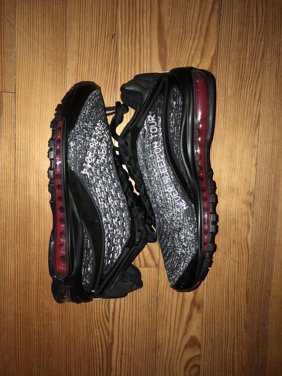 13. Air Max Deluxe Skepta (resell)