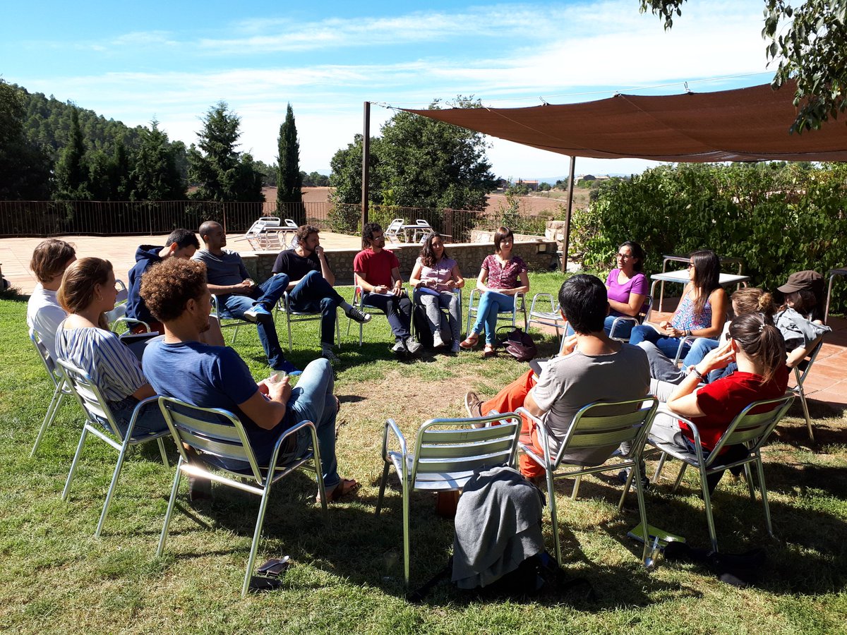 SoniaGrahamBuch's tweet image. Start of the #Laseg away days. Researchers studying collaboration talking abt how to collaborate better  @ICTA_UAB #researchpractice #researchissocial