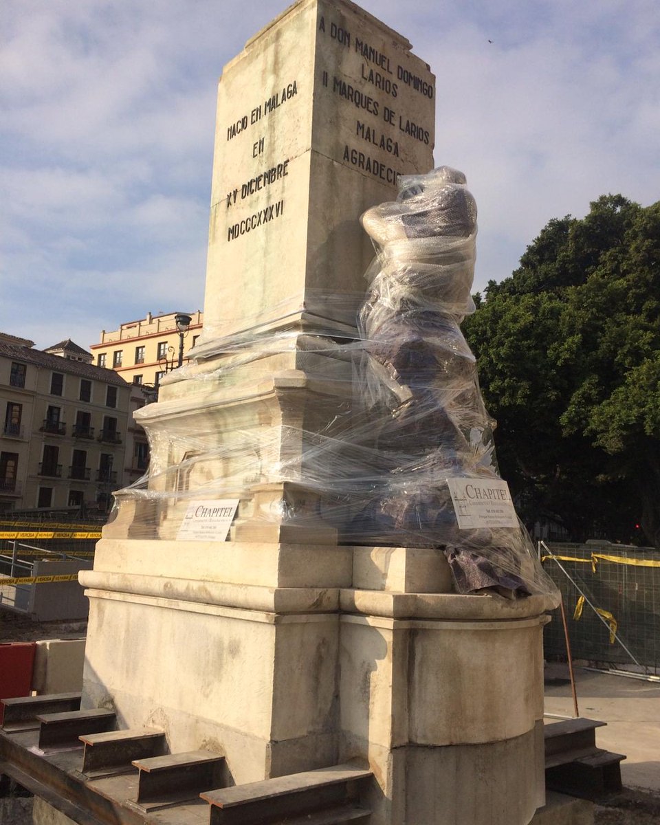 MVCAntequera's tweet photo. Imagen de hoy mismo en #Málaga. La empresa antequerana #Chapitel restaurará uno de los símbolos más emblemáticos de la capital, el Marqués de Larios.
Este viernes, en la #RevistaDigitalMVCA, te seguimos contando las últimas novedades sobre este trabajo https://t.co/gbL7YUnF2G