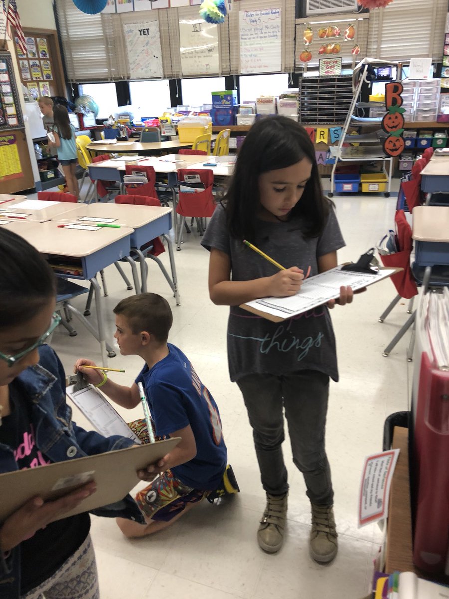 cynthia_cavallo's tweet image. Going on a scavenger hunt looking and recognizing different types of sentences.... command, exclamation, statement and question.  #grammarfun! @KLSBethpage