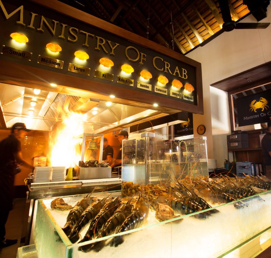 MinistryOfCrab's tweet photo. From Yodha to OMG and even Prawnzilla, pick your own Sri Lankan King Prawn size and choose from a variety of cooking styles here! #MinistryofCrab #Asias50Best #Crab #Colombo #SriLanka #DharshanMunidasa #DharshanMunidasaRestaurants #Prawn #FreshwaterPrawn #Prawnzilla https://t.co/pQh0k0DWyF