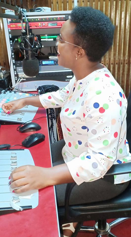 KUMBUKA CHAPCHAP NA MWANA MWENDE
2ND OCTOBER 2018
#TUESDAY <a href="/fmcoro/">CORO FM</a>  <a href="/MwendeMwana/">mwana mwende</a>