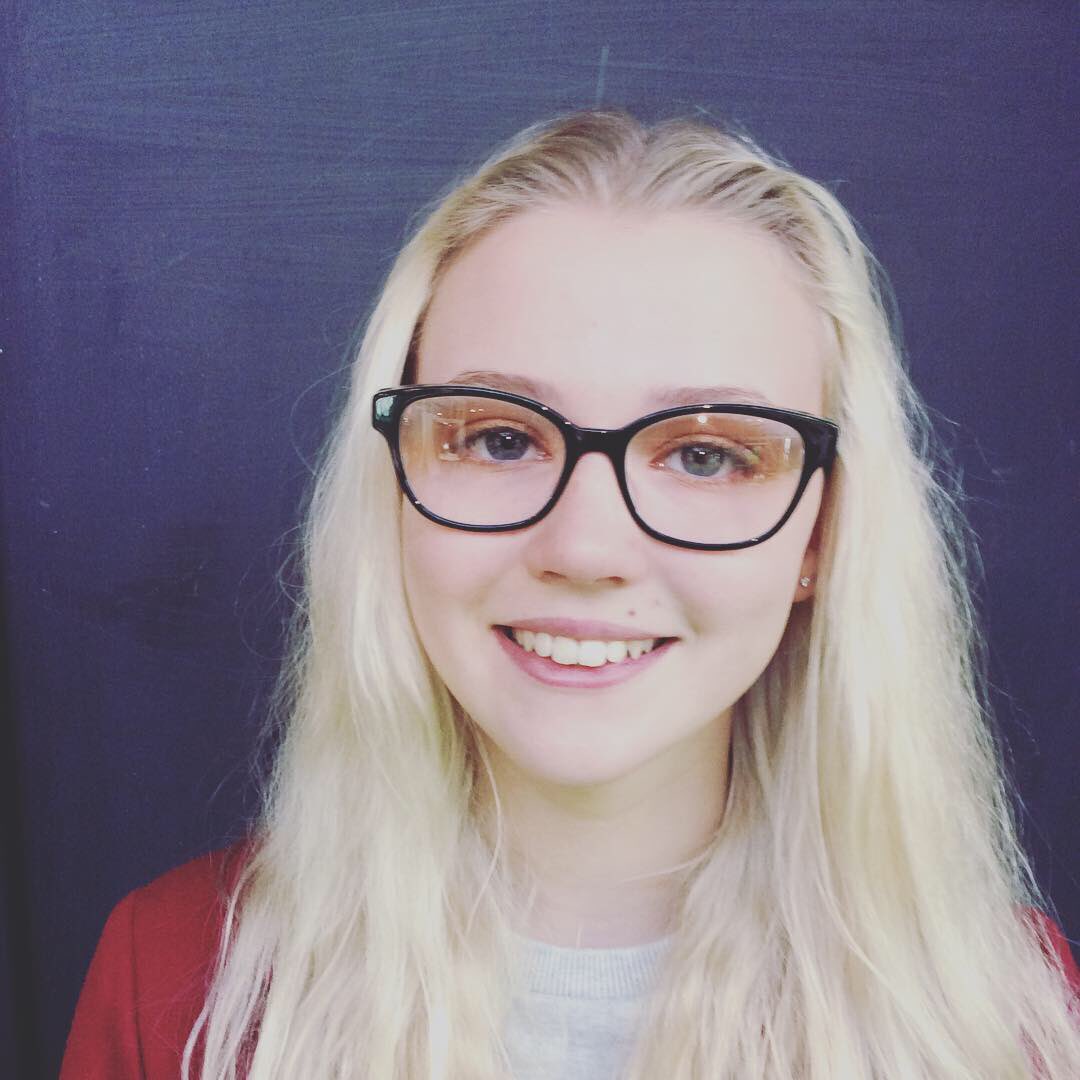 Sheinman's tweet photo. Two of our Young Vision patients collected their fab new specs recently, Erika and Katherine you’re looking fab! Post a pic of yourself in your Sheinman specs using #sheinmanselfie and we’ll enter you into our £150 shopping voucher draw🤓 #youngvision #northampton #sheinmanselfie https://t.co/OappVnr3Ks