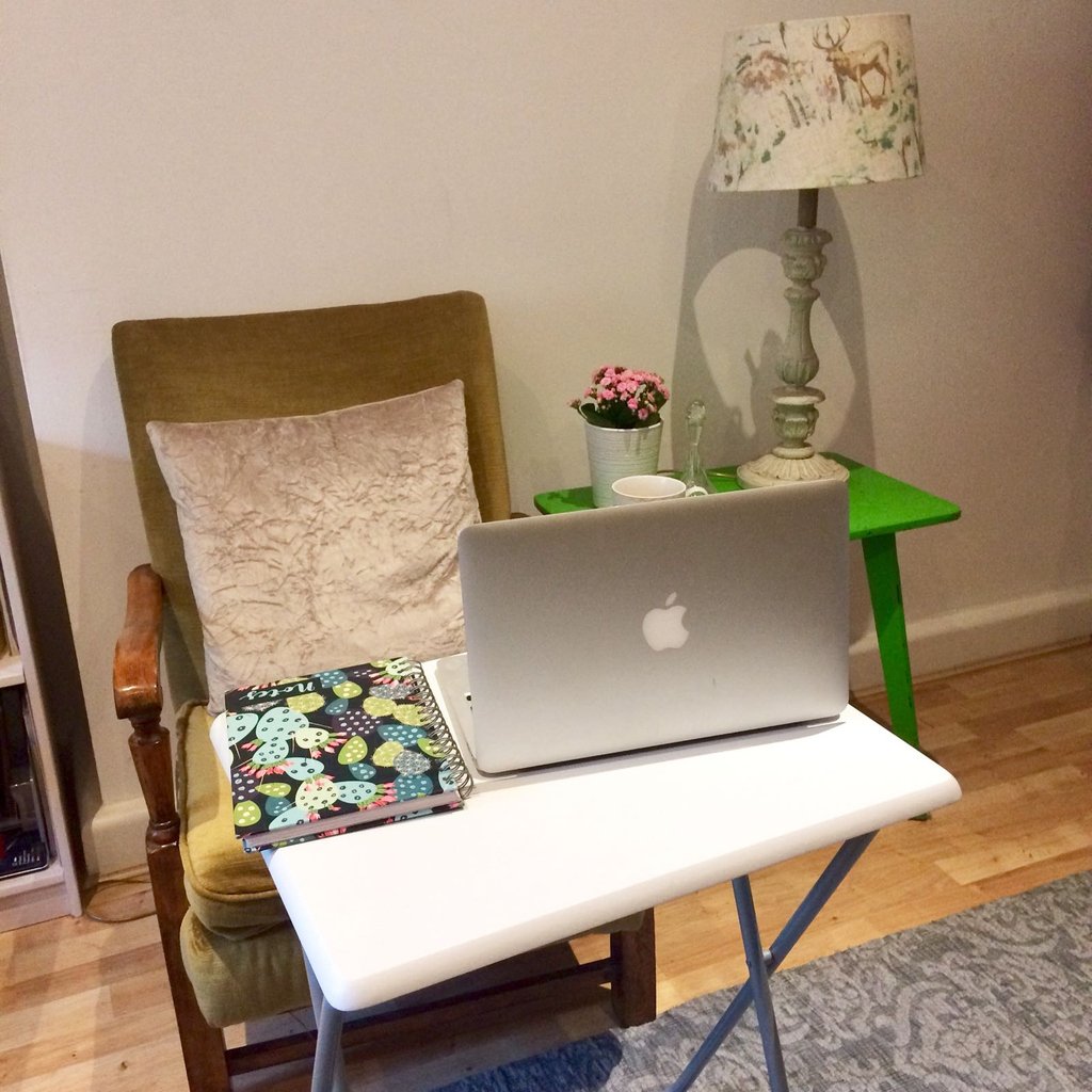 TheaAndersonUK's tweet photo. I’ve just set up my office studio ready for client calls and Instagram/Facebook lives. I’ll be chatting about the most common issues &amp; themes that come up in my coaching practice &amp; how to overcome them. Watch this space! https://t.co/YlXIJnmVP1