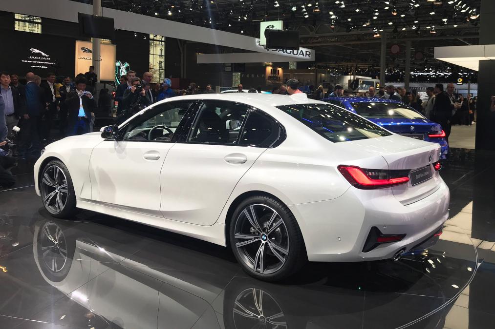 AutoExpress's tweet photo. NEWS: the 2019 #BMW 3 Series has officially been revealed – get the scoop on its specs and prices here >> https://t.co/wfiWwsMzj6 https://t.co/mBnXL6T0JE