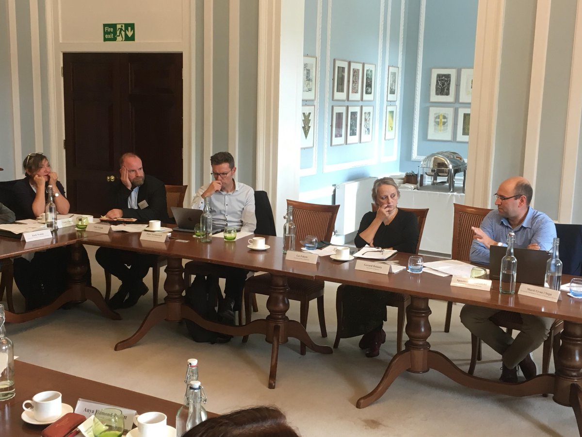 globaldiscourse's tweet photo. Conference #LimitsofEUrope special edition #globaldiscourse - @domaradzkispas @LazarskiUni 'What Central European Eurosceptics do is they pick up on the challenges that the EU does not want to acknowledge' #SmallEventGrant @UACES https://t.co/187VAsJe61