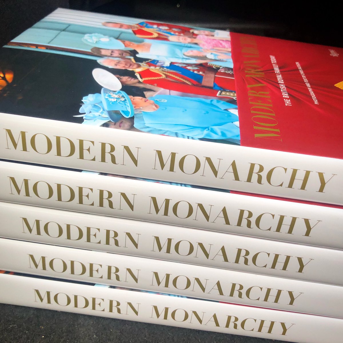 They exist! 📚 #Modernmonarchy <a href="/GettyImages/">Getty Images</a> <a href="/rizzoli_booksUK/">Rizzoli Books UK</a>