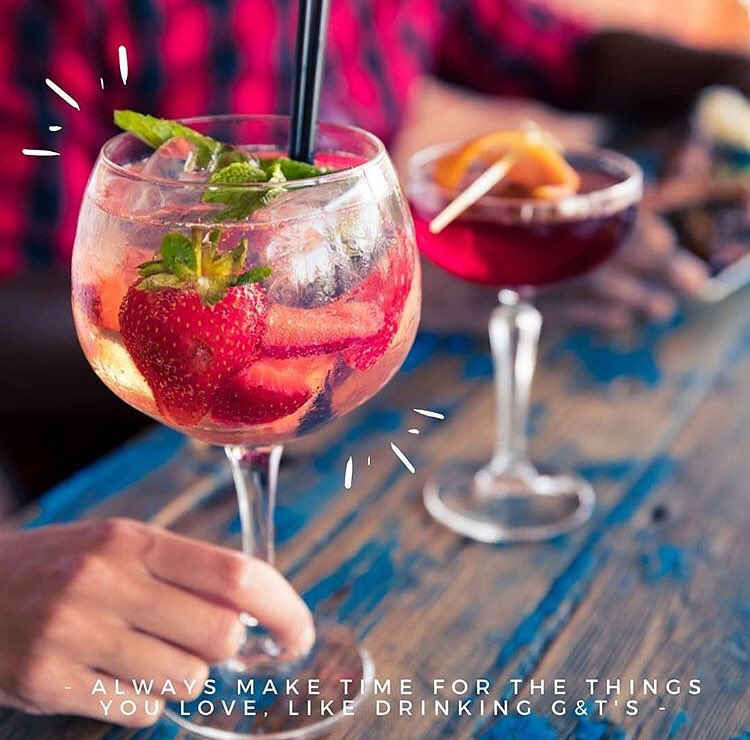 SocialOnMain1's tweet photo. ... and your co-workers ๐
We canโt think of a better place to have a year end function, can you !? ๐๐ฅ #letsgetsocial #socialonmain #yearend #vibe https://t.co/soiKQsX6mr