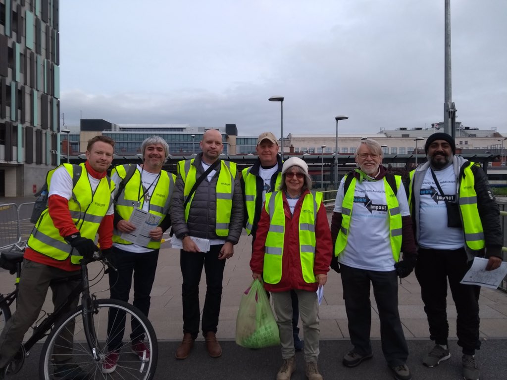 DI_Recovery's tweet photo. Our runners ran in vests and our marshals and volunteers look ready for winter. Your support was amazing @RobinHoodHalf in helping us and thousands more safely to the finishing line #runtogethernow #runthroughuk #charitytuesday #volunteering https://t.co/jfONKjSTNS