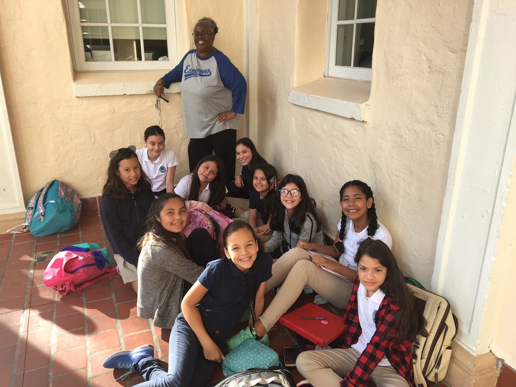 PonceExplorers's tweet photo. El secreto de Ponce: el bienestar de nuestros estudiantes es nuestra meta principal. Visite Ponce y descruba que nos hace la mejor escuela intermedia en el condado. @MDCPS @MDCPSCentral @miamimagnets #ExploreIB #Ponce https://t.co/mBNNa0SWey