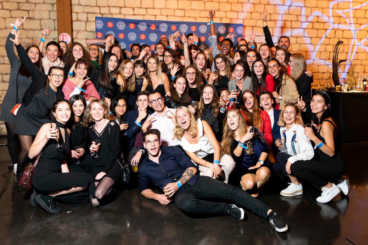 ISO_Ecoles's tweet photo. C’est des paillettes encore plein les yeux, que nous voulions tous vous remercier pour ces 3 jours INCROYABLES ! Revivez ces moments en stories sur notre #Instagram 📌 https://t.co/e1xO18nGOx
Toutes les photos bientôt sur #ISOLink ! #ISO30ans #SILMOparis https://t.co/LdIA6PSv36