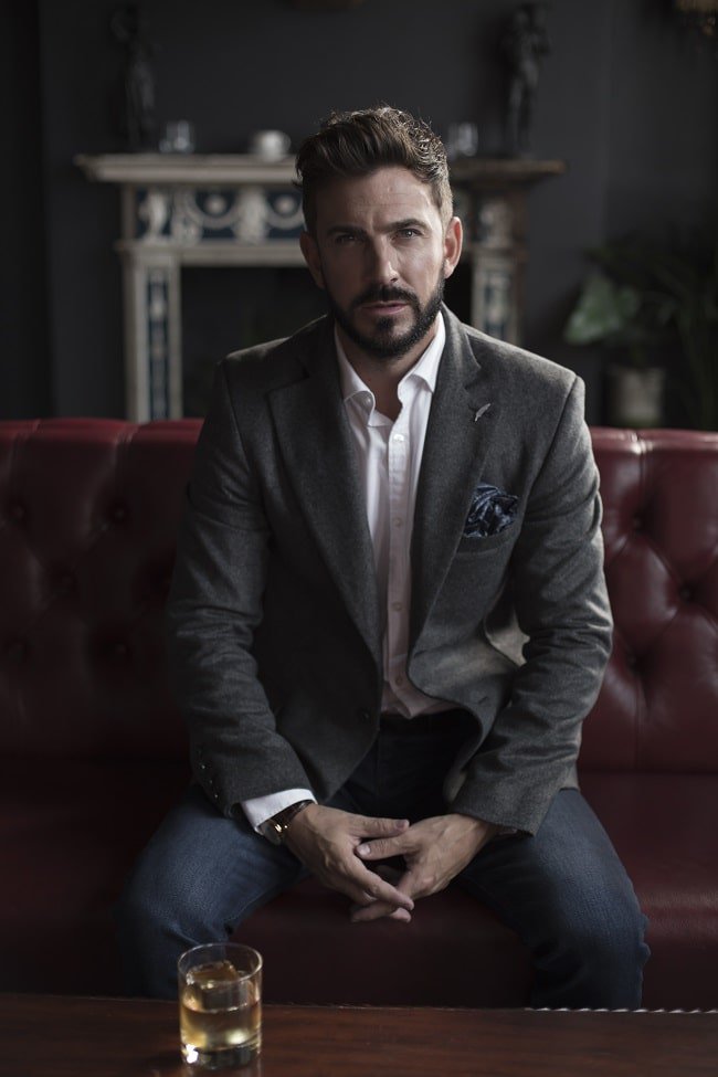 MenswearStyle's tweet photo. Introducing Benedict Raven Luxury Menswear https://t.co/NIy2h56fyV #menswear https://t.co/Ycf2Vgxlh1