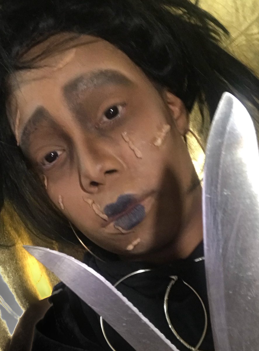 BellaBlicky's tweet photo. ๐31 Days of Halloween๐
Day 2: Edward Scissorhands
#HappyOctober #HalloweenMonth #halloweenmakeup #makeupartist #HalloweenMood #makeupbyme #deerbra #31NightsOfHalloween #31DaysOfHalloween #costumemakeup #memphismua #freelancemua #idomakeup #makeupart #day1 https://t.co/StcA9mVEQa