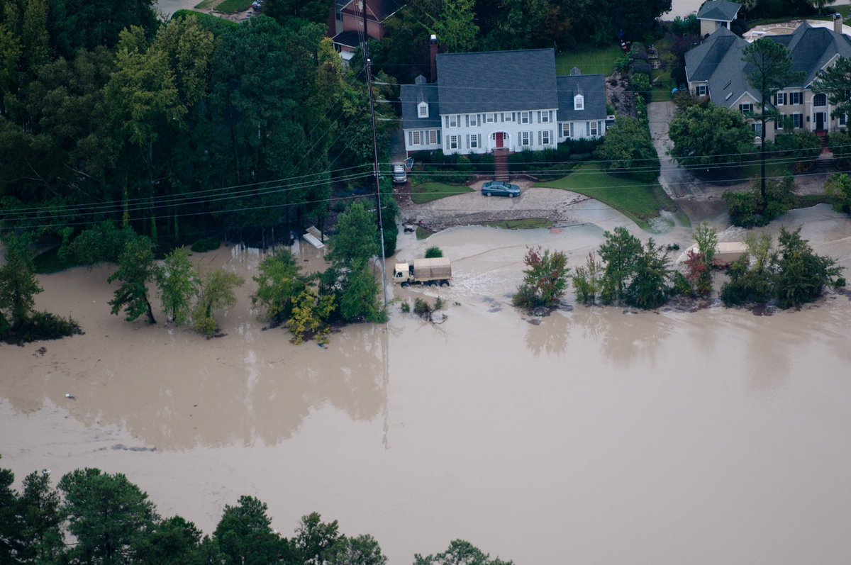 SCNationalGuard's tweet photo. Looking back beginning Oct. 1, 2015, unprecedented rain impacts #SC resulting in what was called a 1,000 year flood. At the peak, over 4,000 #SCGuard Soldiers &amp; Airmen answered the call for #TeamSC. #AlwaysReady #SCFlood https://t.co/eDYX9BMW0J