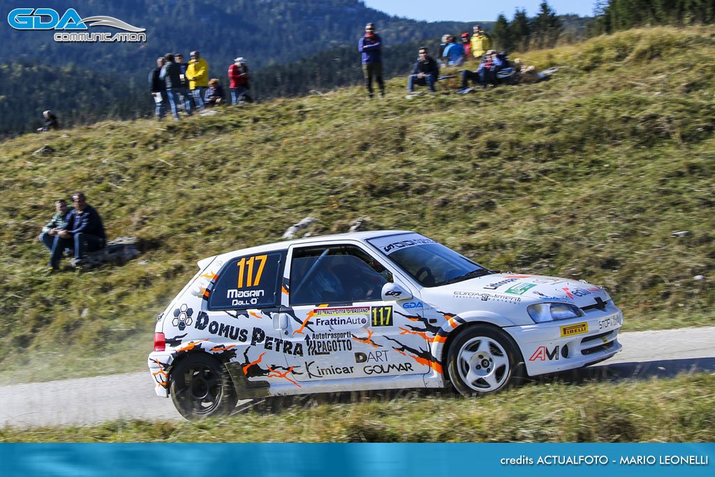 gda_comm's tweet photo. Al Bassano Dall'Ò è al quarto podio consecutivo - #GDACommunication #Peugeot106 #RallyCittaDiBassano #StefanoDallO - https://t.co/iCSY4h2fXD https://t.co/AQe5cdbSmm