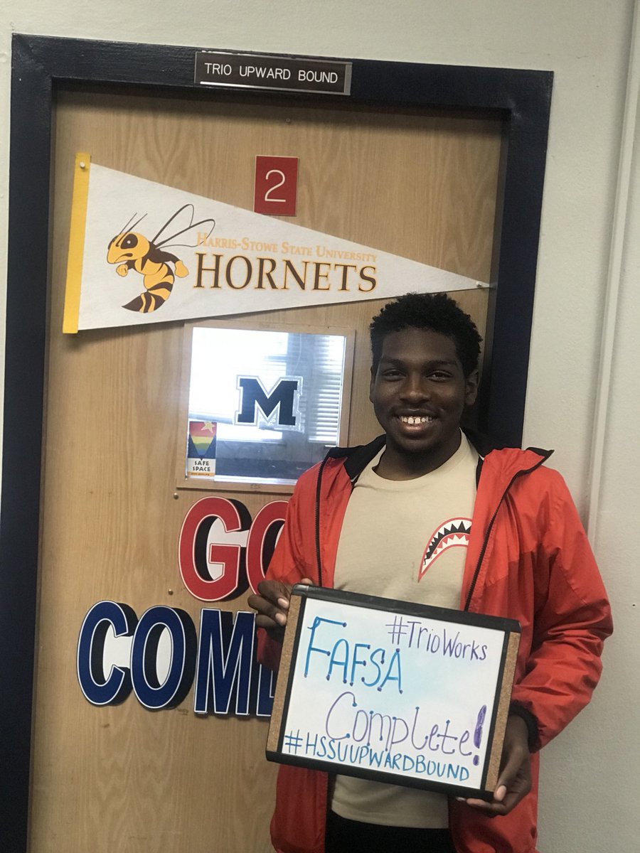 HSSUUpwardBound's tweet photo. The earlier you finish your FAFSA, the more opportunities you have to receive more funding! Our seniors completed their financial aid applications on the first day. #EarlyFAFSA #TrioWorks https://t.co/MILry418Ui
