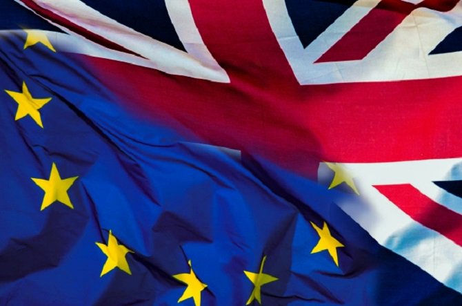vincent_paes's tweet photo. L'économie anglaise, grande perdante du #Brexit. Et cela ne fait que commencer... https://t.co/r2X5ldOMrx https://t.co/IFkAy1s90I