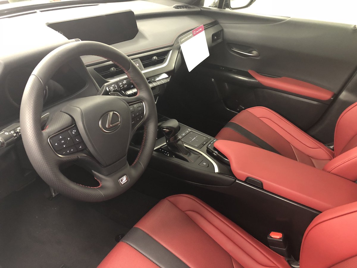 CatronioGary's tweet image. Clean simple up interior #uxtour