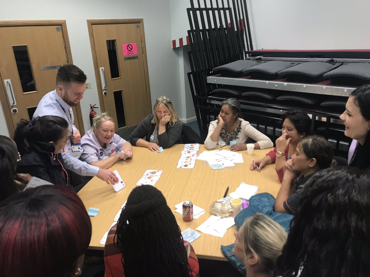 Vittoria_Romano's tweet photo. More fun with #joecorcoran playing our higher or lower game &amp; #laurenstrathearn &amp; @BDA_olderpeople #jaynewells finding suitable swaps to ⬆️ #zinc #protein #iron #VitaminC #pressureulcermanagement #malnutitionawarenessweek #PUFFINs @ccs_nhst @FoodieFranRD @NHS_ELFT @NHS_LCCG https://t.co/g14dYWKz6q