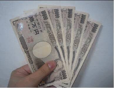 secondjob_yuki's tweet photo. 初めて副業で稼いだ時は、正直師匠の言う通りにして、師匠の猿真似しかしなかった。しかし、5万円の商品が1本売れて、いきなり手元に5万入ってきた。あれこれ考えるよりもやる事が大事。 https://t.co/szpARbEylx