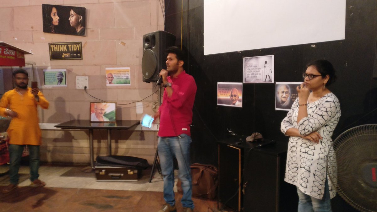 StopAcidAttacks's tweet photo. Poetry performance in solidarity with @SheroesHangout 
#SaveSheroes https://t.co/lVDlCYuqfD