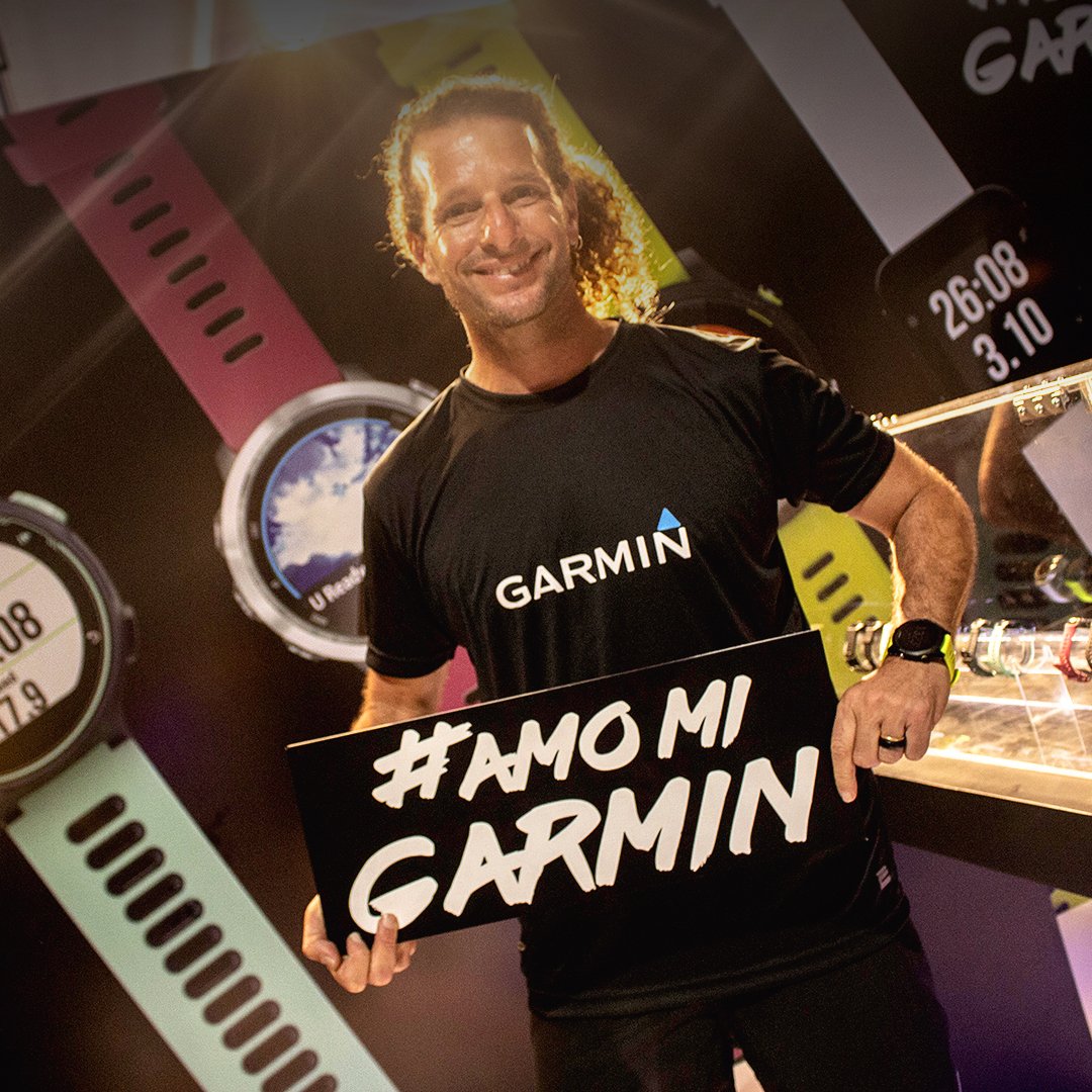 #GabySzkolnik estuvo en la Expo Maratón de Buenos Aires y nos contagió de buenas energías 
Etiquetá a esa persona que te ayuda y es impresindible para tus entrenamientos ¡que te llena de energía positiva! #BeatYesterday #AmoMiGarmin