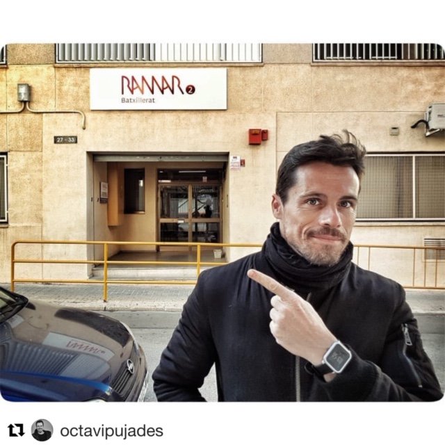 GrupRamar's tweet photo. ➡️ Moltes gràcies per la teva visita @octavipujades ! Sempre ets benvingut a la nostra escola! 😄 #visita #anticalumne #moltesgracies #ramar2 #sabadell #educacio #alumne #bonsrecords https://t.co/3gKB3fSAtC