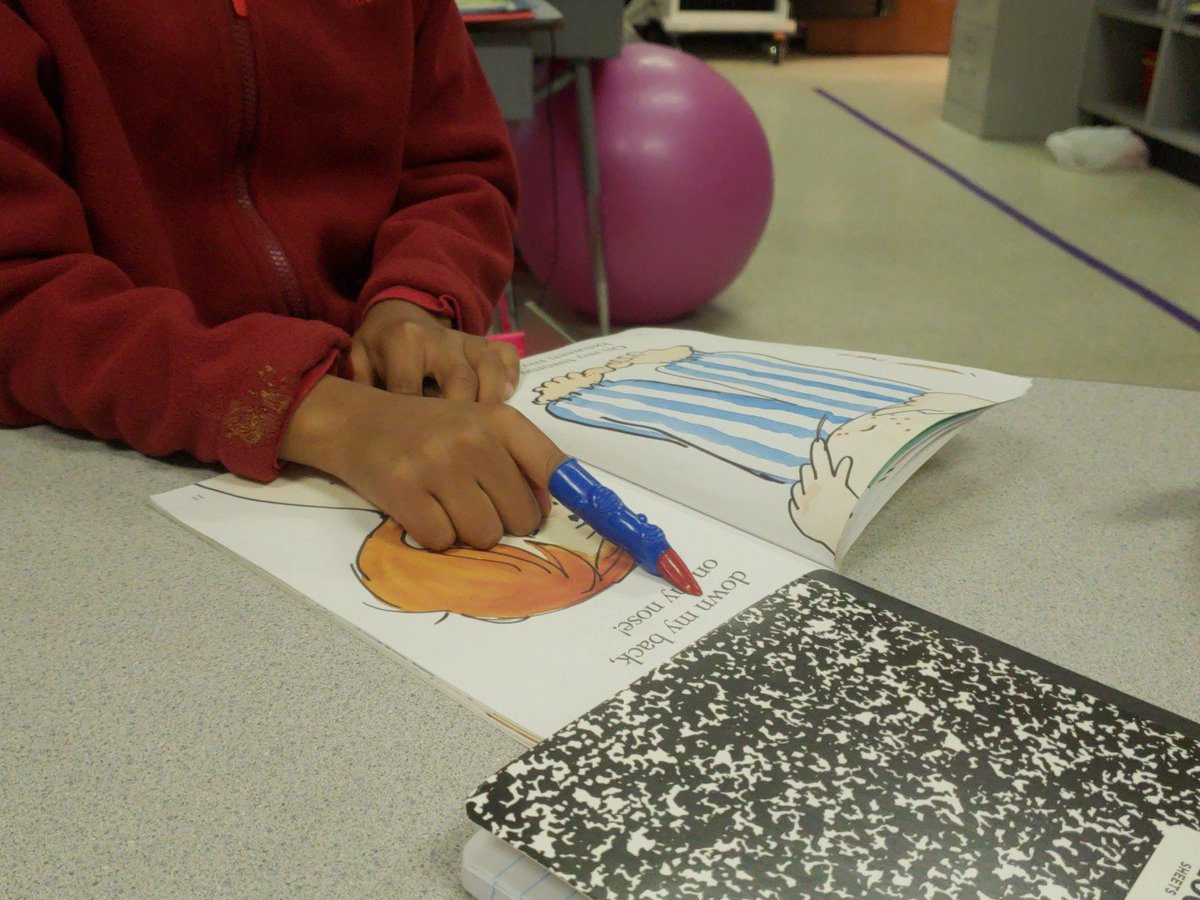 KelsiAllred's tweet photo. Reading with fluency is FUN!! #FLUENCY #READER #2NDGRADE https://t.co/fCerb5gRDE