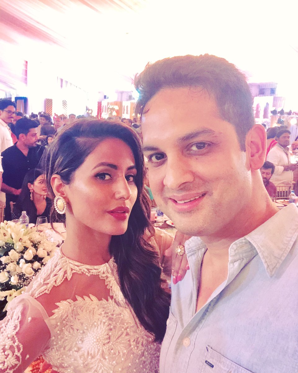 VikasKalantri's tweet photo. Happy birthday to this girl i fondly call #princess @eyehinakhan always wish the best for you and you know it. More than a friend to me. God Bless you always 🤗🤗 https://t.co/JhbmnHJFqy