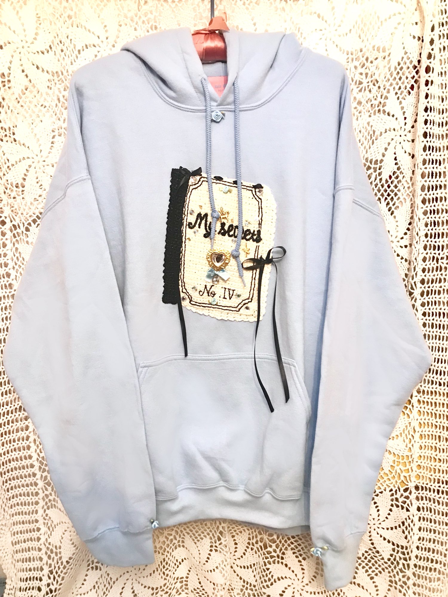 rurumu:®︎/縷縷夢兎®︎(るるむう)official в X: „22時より rurumu:®︎/縷縷夢兎®︎(るるむう)official в X: „22時より
