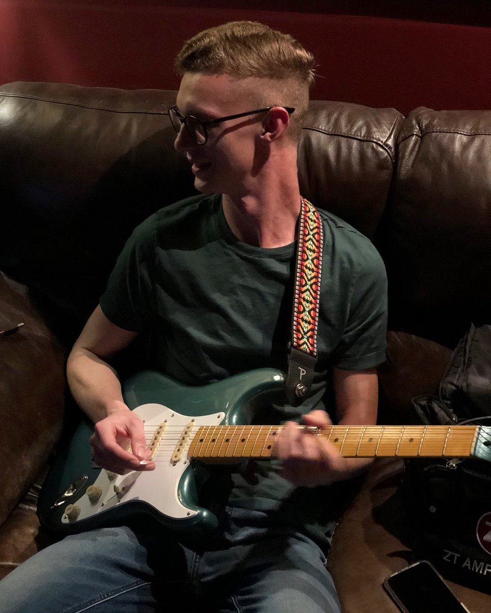 JrClooneymusic's tweet photo. OMG we are done with guitars, bass and drums for the new record. DONE. Like done done. https://t.co/8xBpzZjeQ1