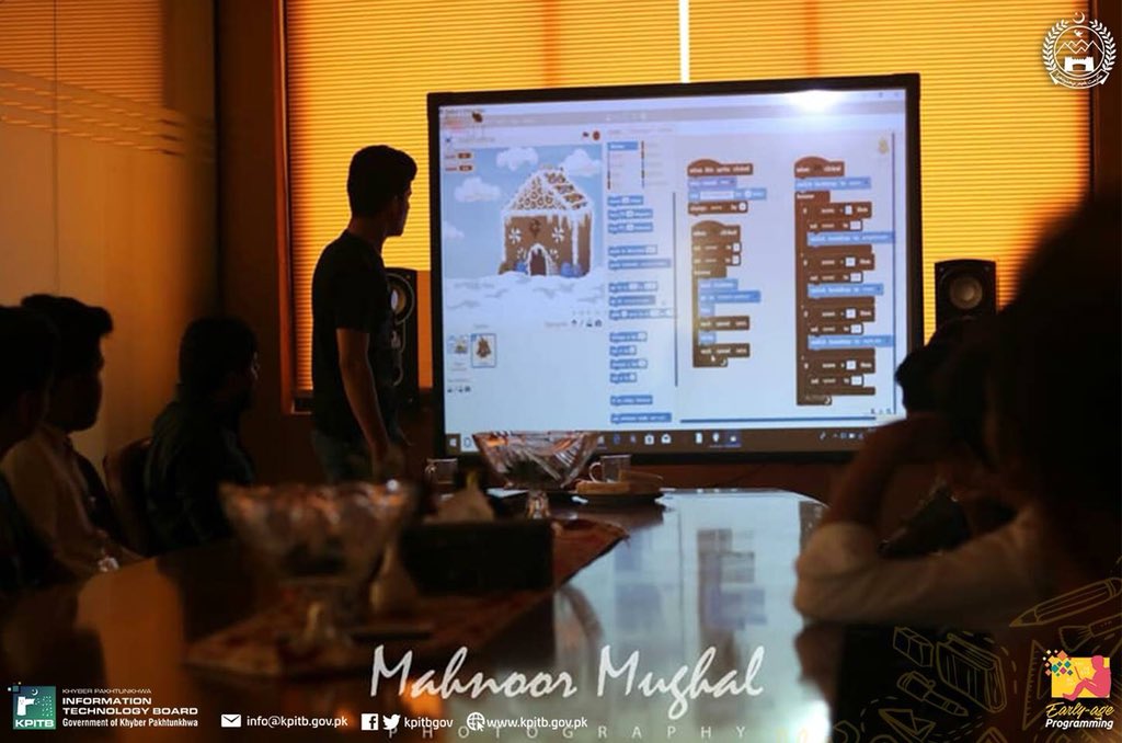 shabazkn's tweet photo. Learning to code makes kids feel empowered, unlocks their creativity and also puts a smile on their faces ;-). The initiative is now extended to benefit 13,500 kids in govt schools of KP. #EarlyAgeProgramming #SDGs #DigitalSkills @kpitbgov #DigitalStrategy https://t.co/DoW57JqS9y