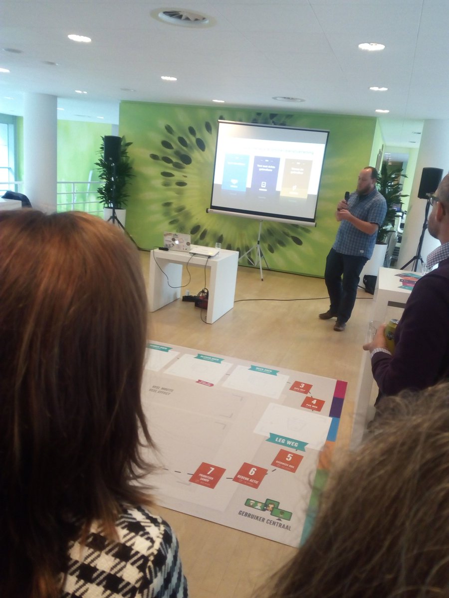 SannevderZanden's tweet photo. Vanmiddag @GebrCentraal waar het #optimaaldigitaalspel officieel wordt gereleased. Spelenderwijs naar een betere digitale dienstverlening. Helemaal in lijn met #LSG17, leuk! https://t.co/uk2YnhExZd