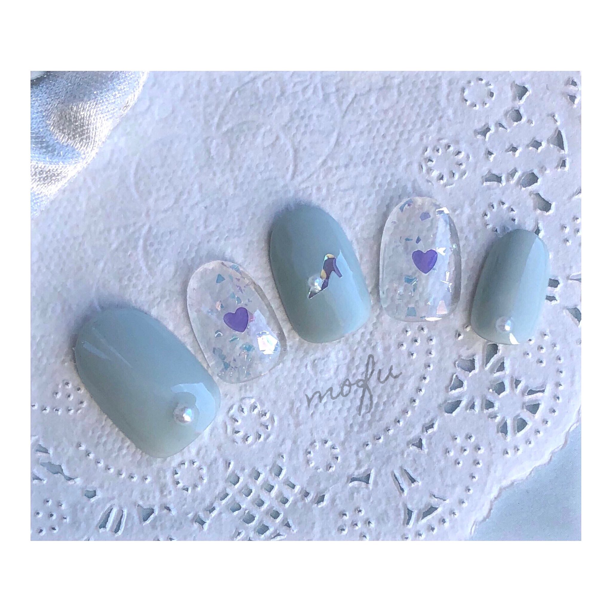 もふnail パラドゥ新色でガラスの靴ネイル パラドゥ秋冬限定色のガラスシューズ ブルードレスでガラスの靴ネイル 今回のシリーズはシンデレラの世界観で もうカラー名からして可愛すぎる ので その世界観を再現すべくシンデレラネイルにしました