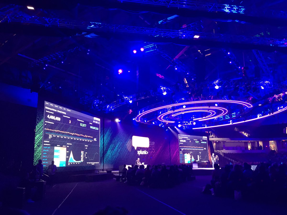 Dark mode = one button to put a dark theme on #splunk dashboards. The room exploded in joy🤩 #SplunkConf18